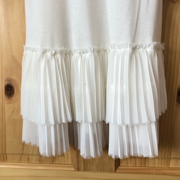 Banana Republic pleated ruffled bottom sleeveless top size Extra Small - Picture 2 of 8